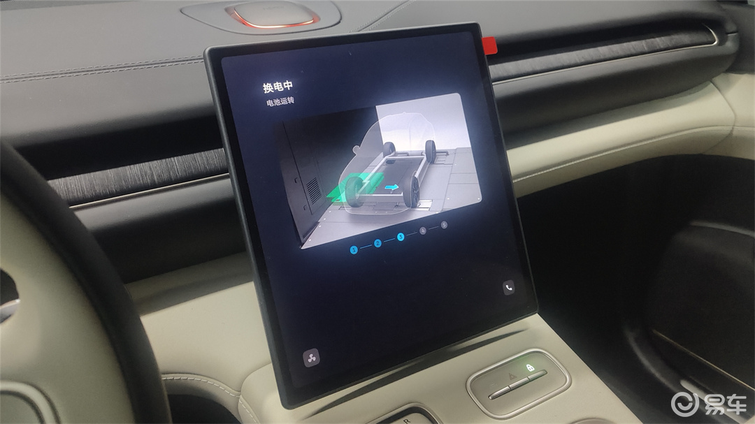 独立试驾第二代蔚来ES6：驾控调校提升明显，设计槽点不多