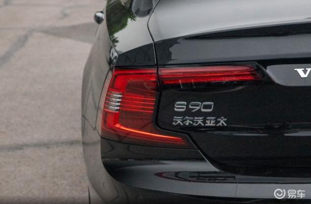 30万豪华大车，长近5.1米，动力强，操控优，尊贵体验