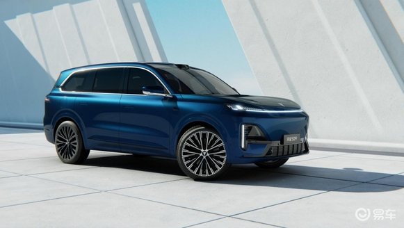 智驾同源 为何深蓝S09比问界M8更适合家庭用户?