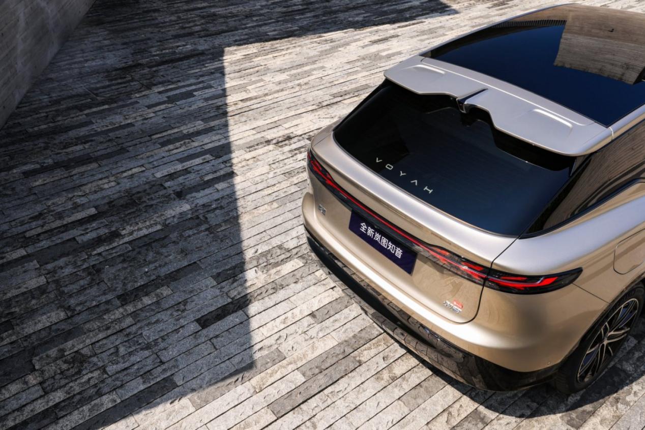 全新岚图知音开启预售,华系家用纯电 SUV,22 万元起