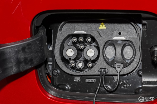 吉利熊猫卡丁猪猪侠限定版正式上市 快乐专享价4.69万元