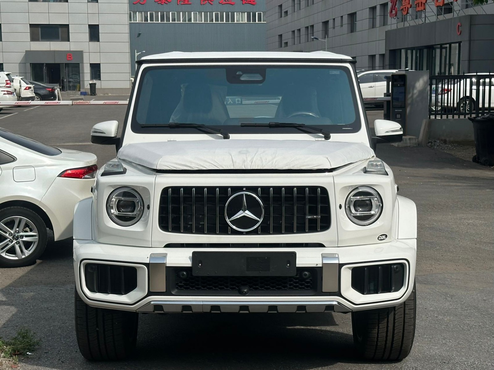 奔驰G级亚洲版 全部在售 2025款 2024款 2023款 2022款2024款韩版奔驰G63黑红非凡魅力落地价低