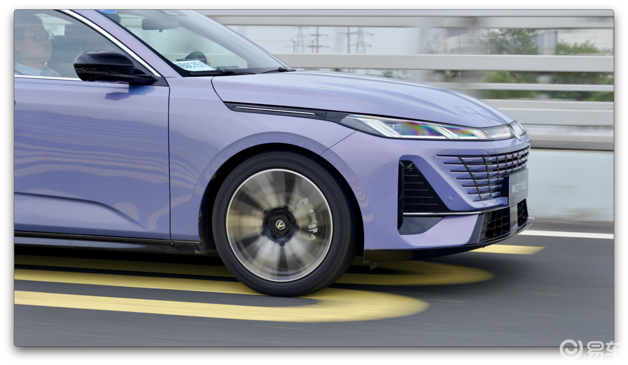 试驾长安第四代逸动：燃油“阿维塔”家轿，提供额外情绪价值