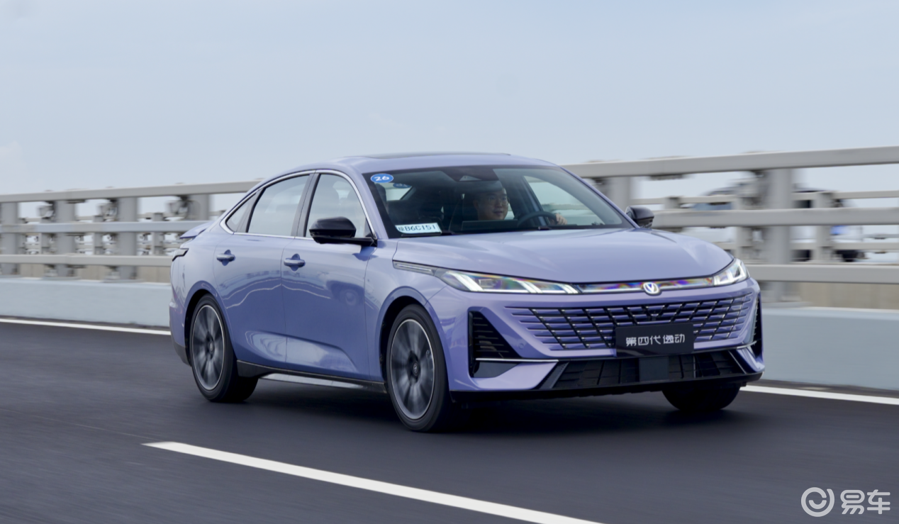 试驾长安第四代逸动：燃油“阿维塔”家轿，提供额外情绪价值