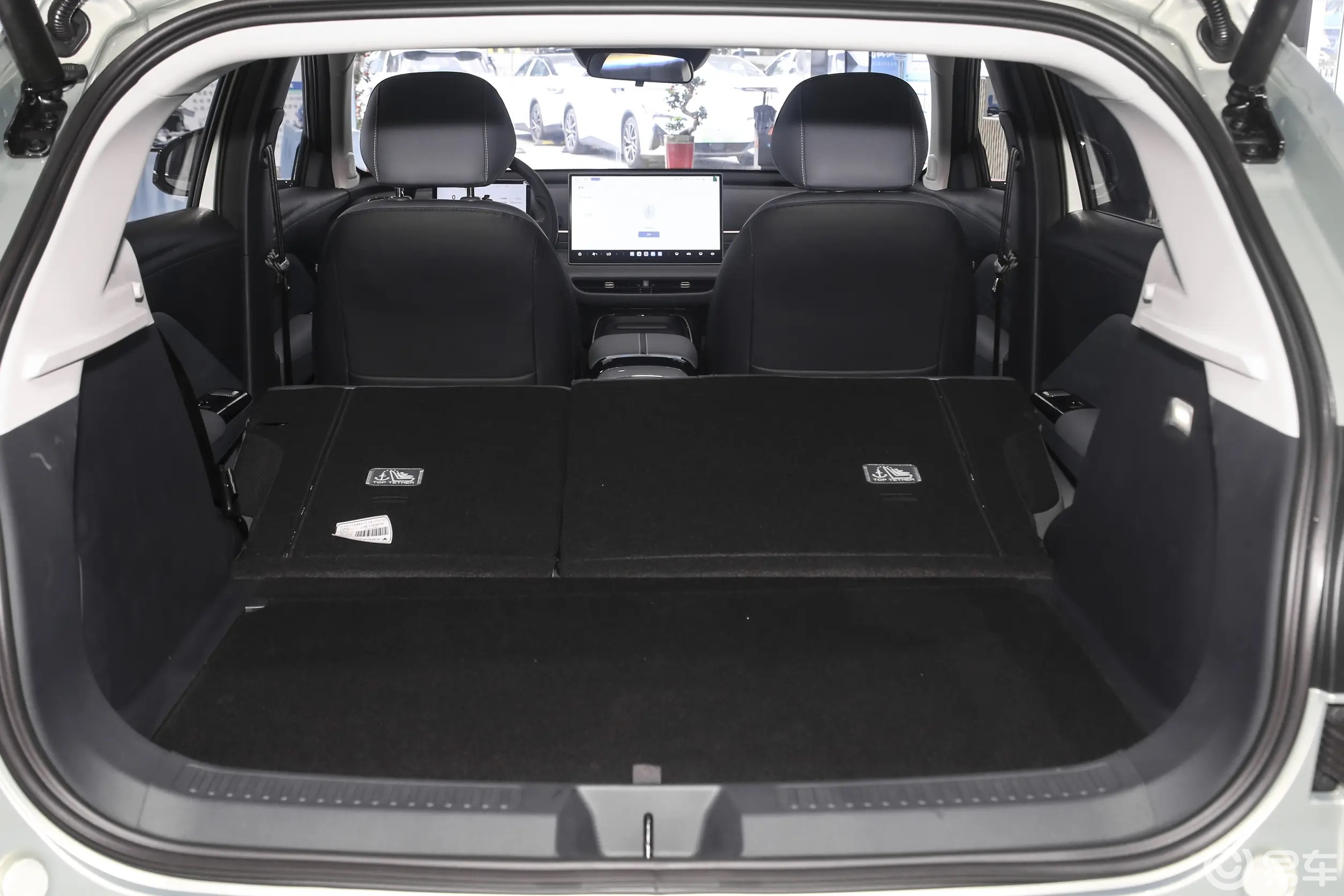 预售价6.88万元起，极狐T1 2小时订单破万，爆款吗？