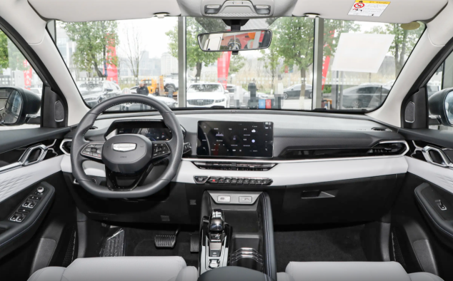 全新第二代长安X5 PLUS 对比吉利缤越L，谁更值得选