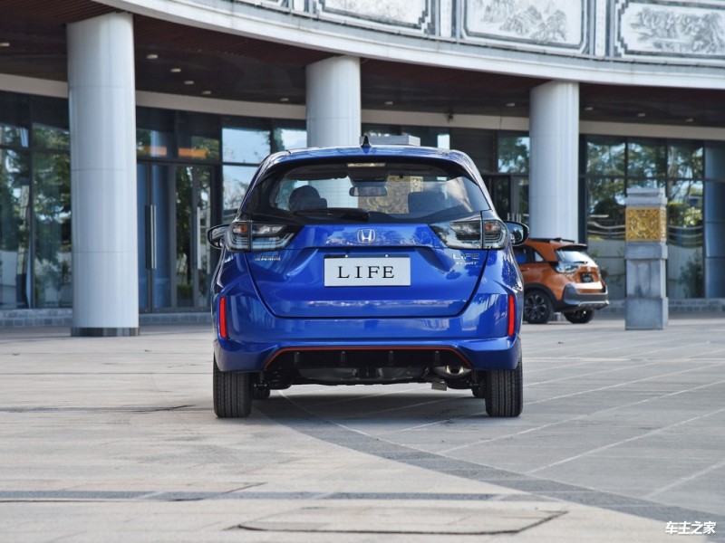 LIFE 全部在售 2023款 2021款双流LIFE降2.50万 仅7.28万可入手