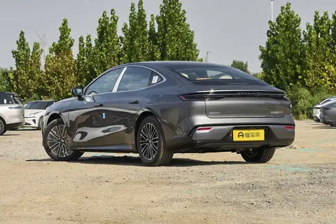 2025 款吉利银河星耀 8 PHEV 购车指南