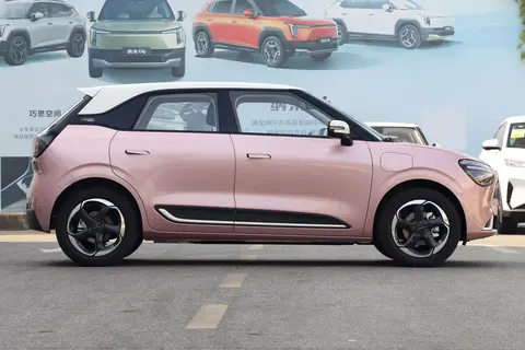 东风奕派纳米01，限时售价5.88万元起，开启新春精致出行