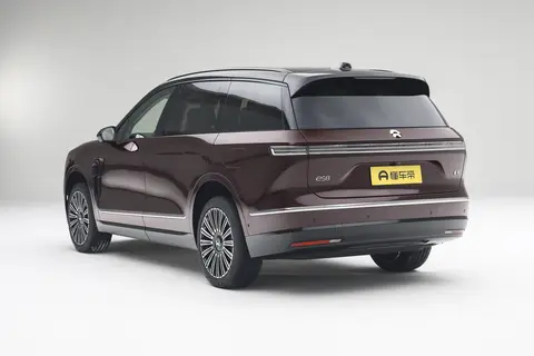 蔚来全新ES8详解：40万级纯电大三排SUV产品解析